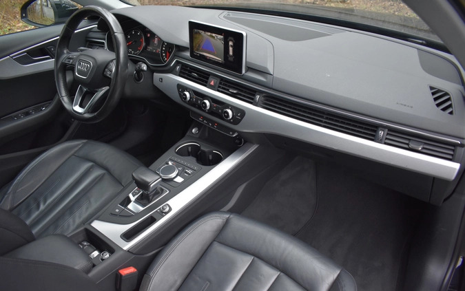 Audi A4 cena 63900 przebieg: 226000, rok produkcji 2016 z Janikowo małe 704